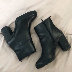 H&M | heeled boots.